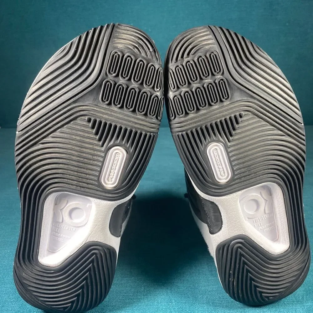 Size 6M/7.5Women - Nike KD14 Oreo shoes